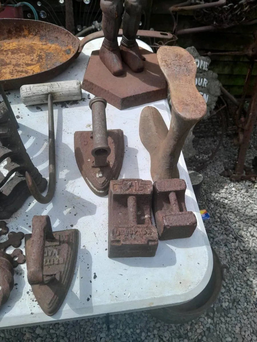 Lot of old bits of iron - Image 1