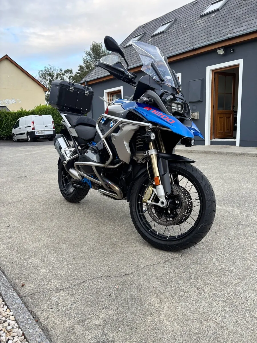 Motorcycle Bmw GS 1200 Rally - Image 1