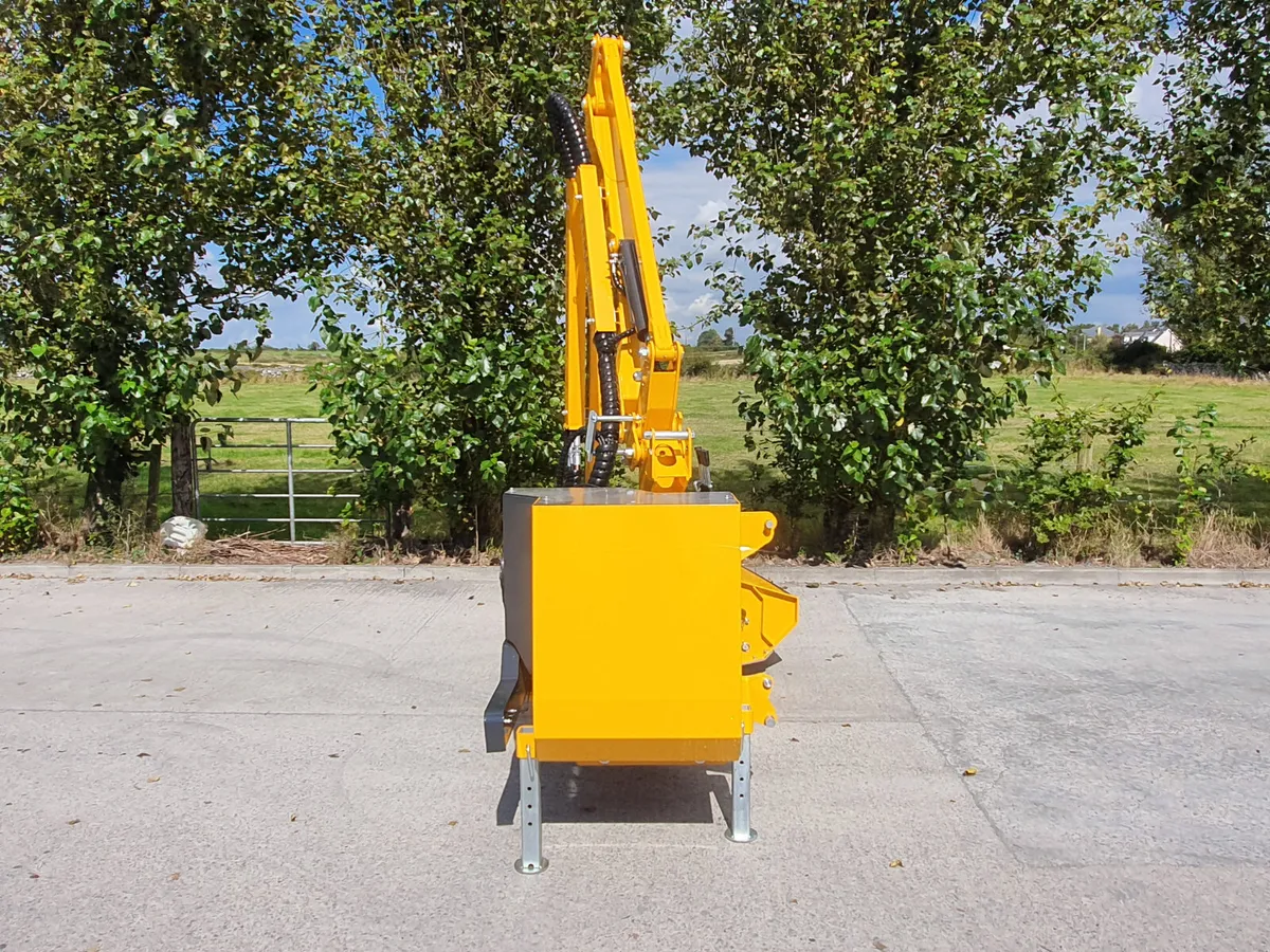 FEMAC DOC 302P HEDGE CUTTER - Image 4