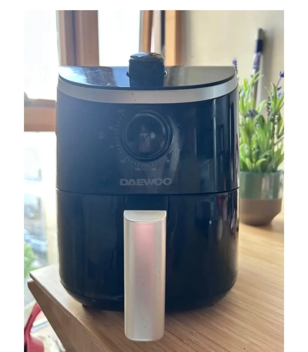 Air Fryer - Image 1