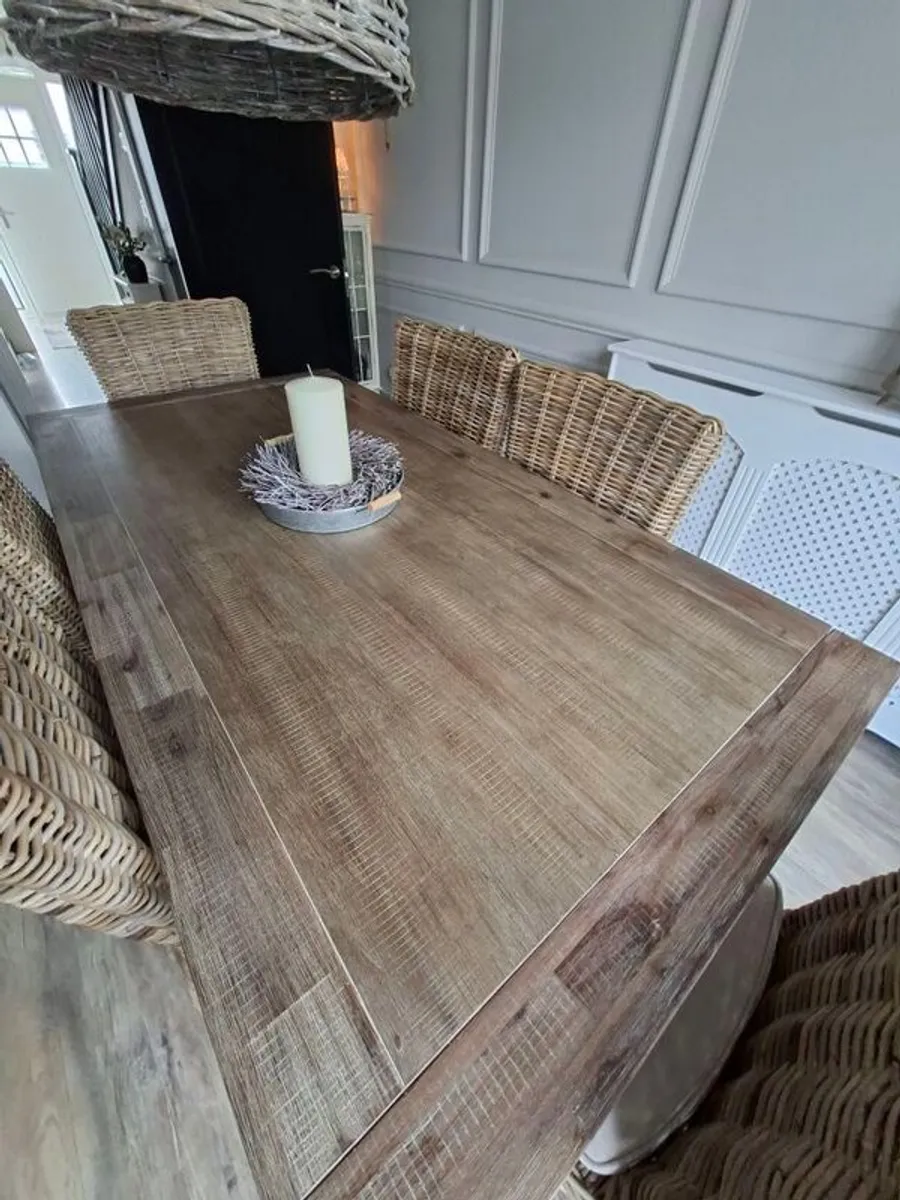 dining table - Image 1
