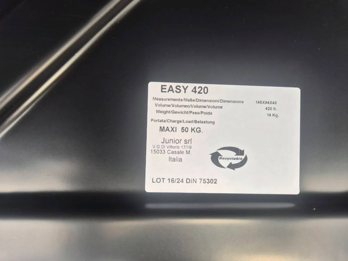 Car roof box - Image 3