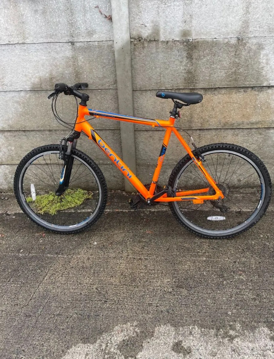 Bentini Scorpion 26-Inch Mountain Bike - Image 1