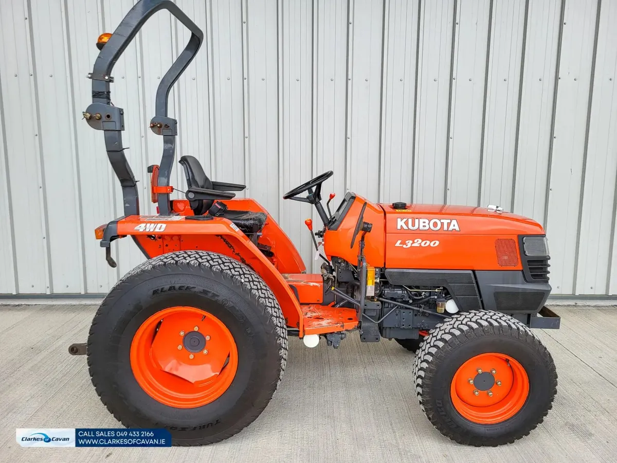 Kubota L3200 - Image 3