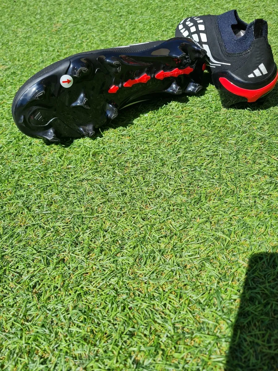 Adidas Laceless Boots UK6.5 Price negotiable!!! - Image 4