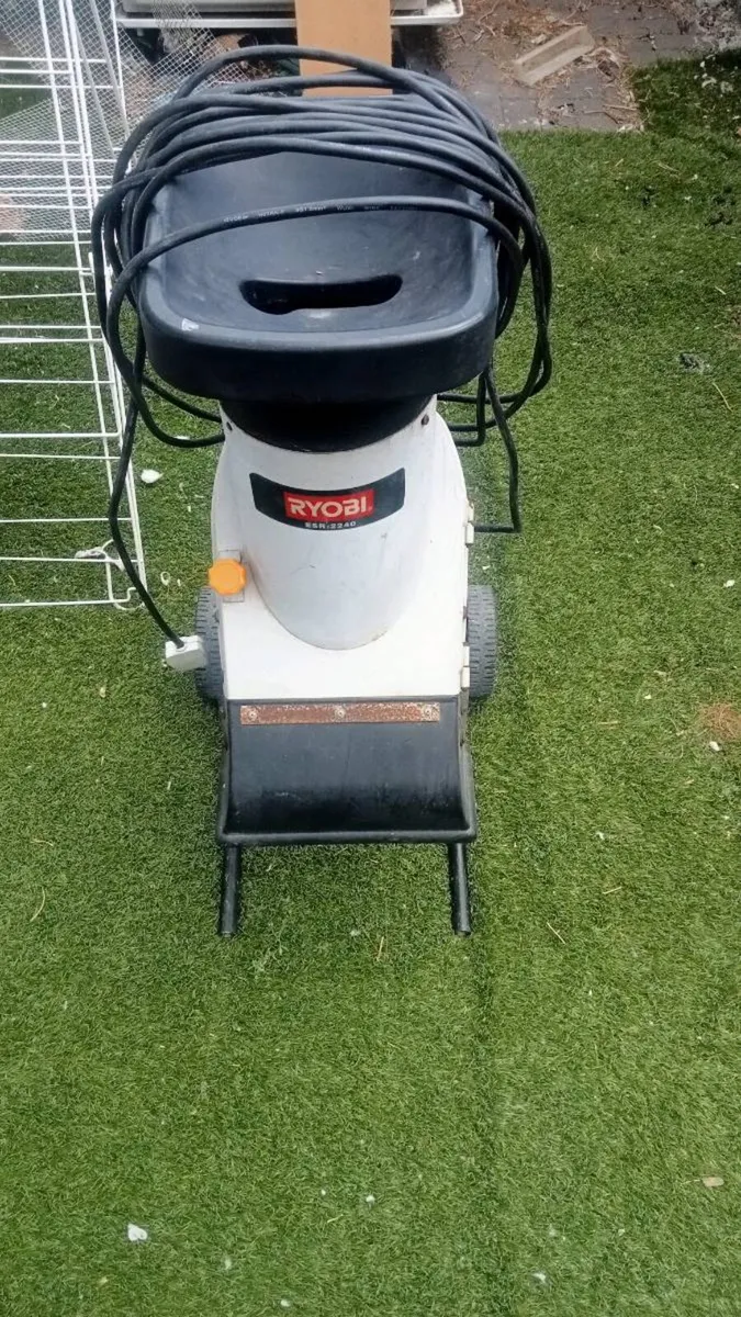 Garden shredder - Image 1