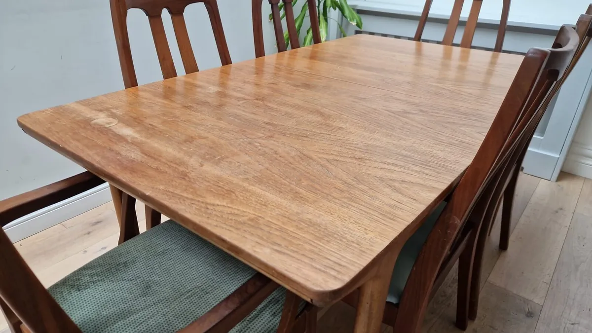 Mid Century McIntosh Table and 6 chairs - Image 4