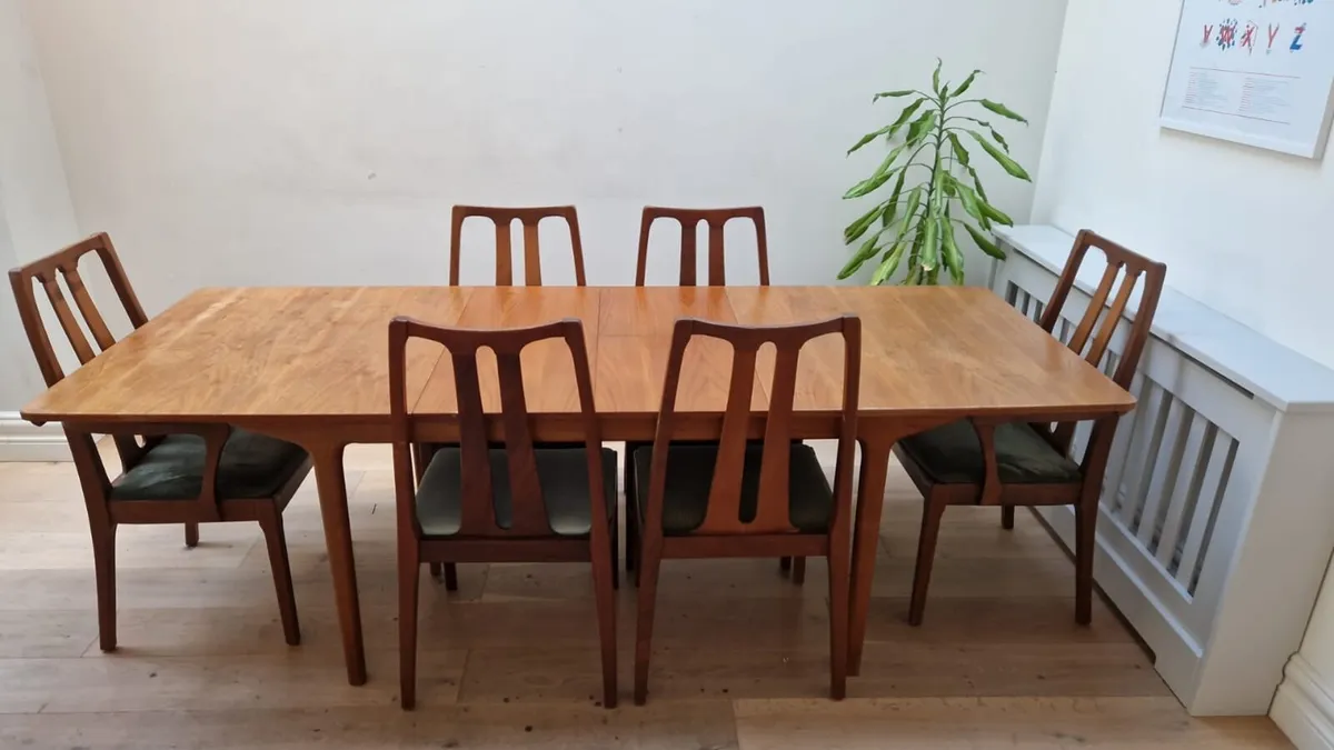Mid Century McIntosh Table and 6 chairs - Image 1