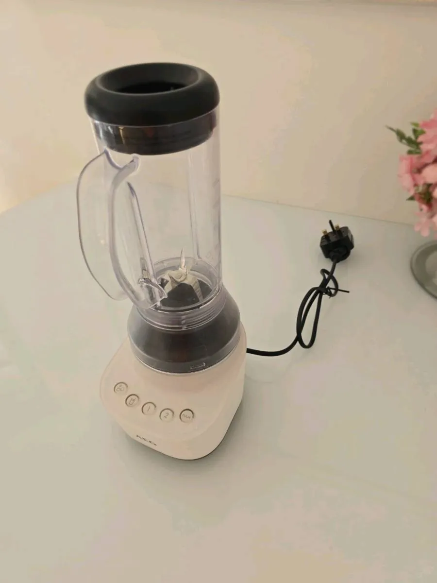 AEG Blender / Smoothie Maker - Image 2