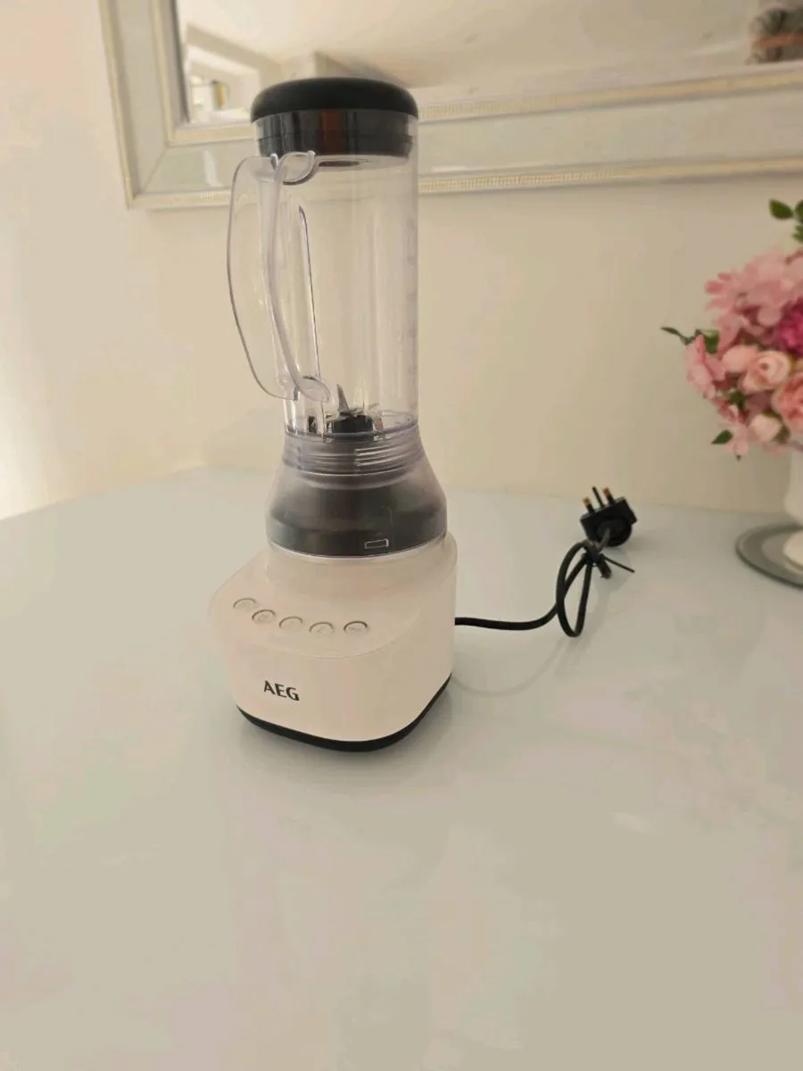 AEG Blender / Smoothie Maker - Image 3