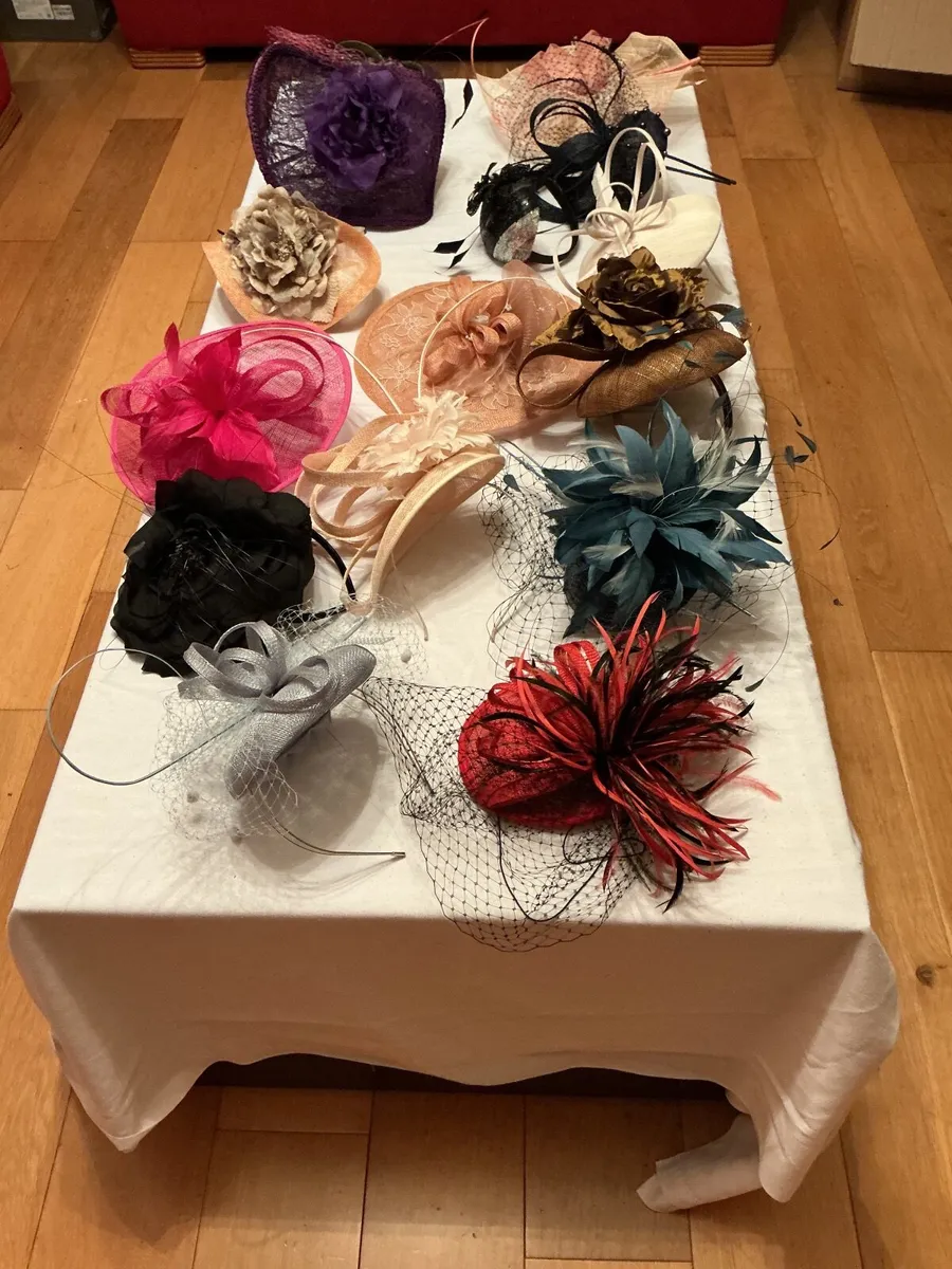 Ladies fashion hats. - Image 2