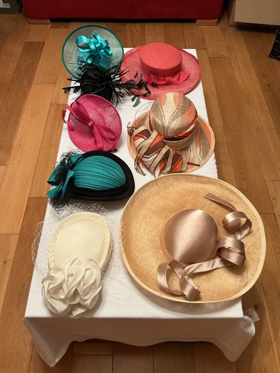 Ladies fashion hats. - Image 4