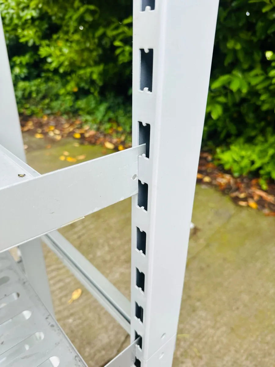 MODULAR DISPLAY STAND MULTIPLE USES - Image 2