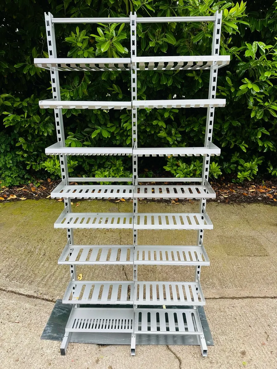MODULAR DISPLAY STAND MULTIPLE USES - Image 4