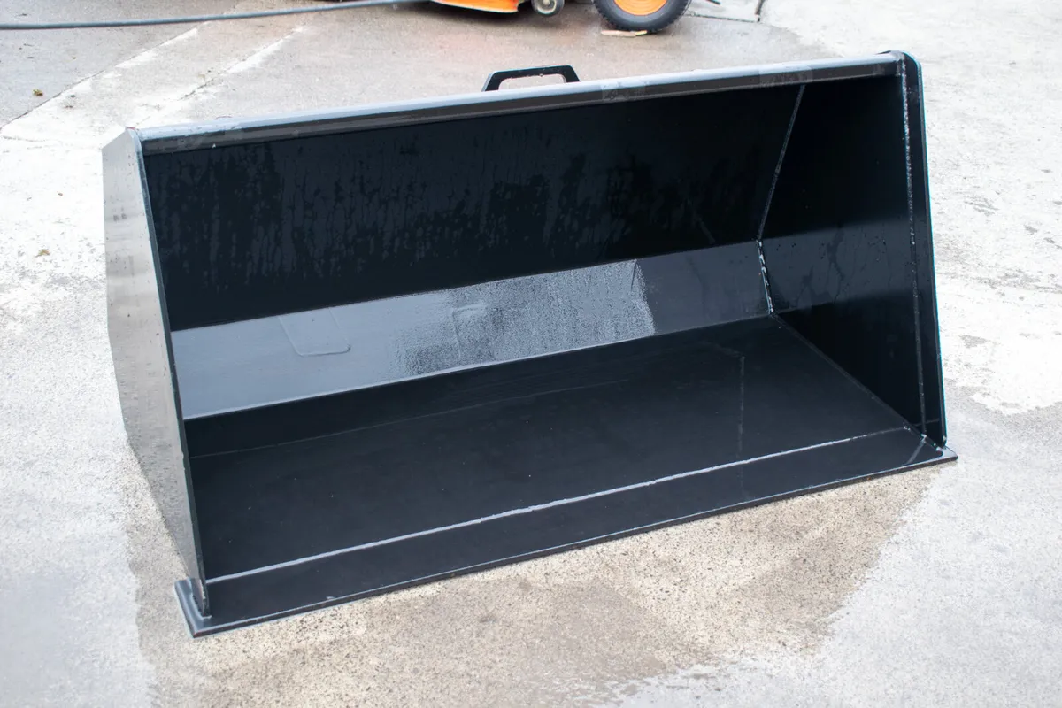 NEW 54inch / 4’6 loader bucket - Image 1