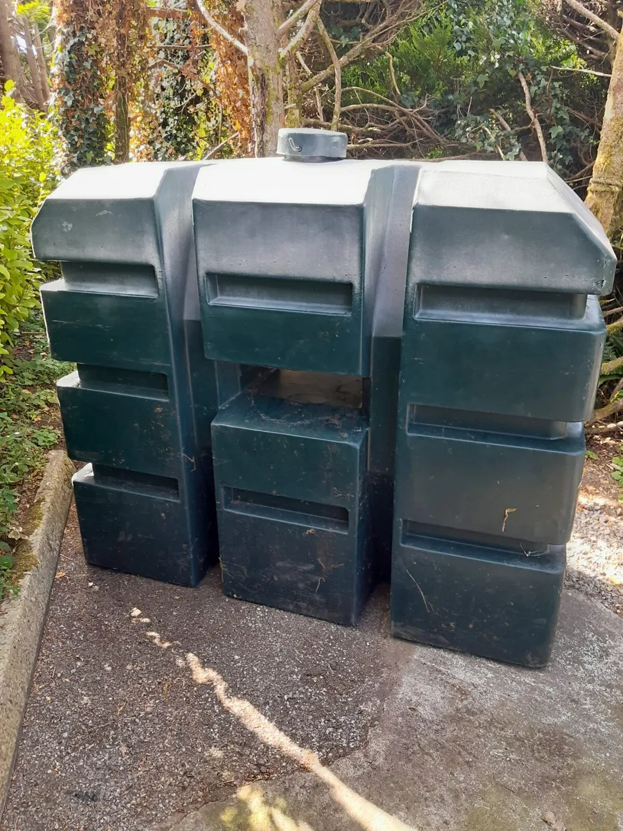 OIL TANK - Image 1