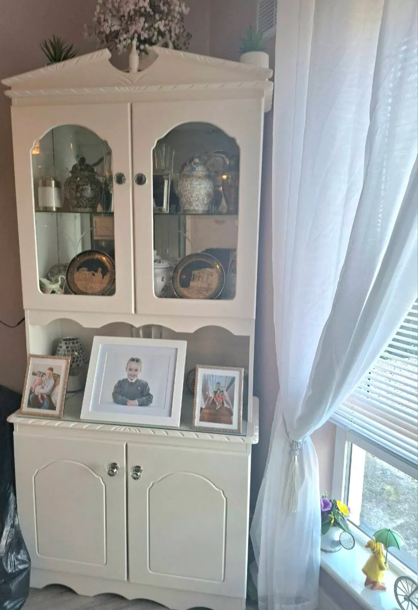 Beautiful Dresser - Image 2