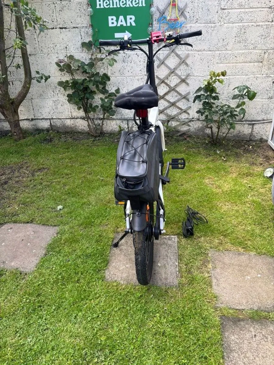 Enquie p20 folding e-bike for sale . - Image 3