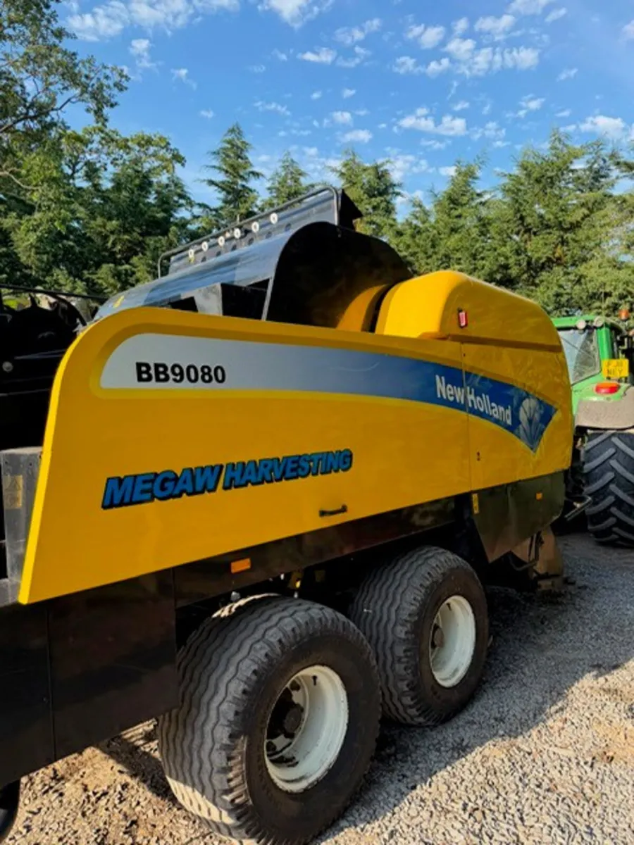 NEW HOLLAND BB9080 BALER - Image 1