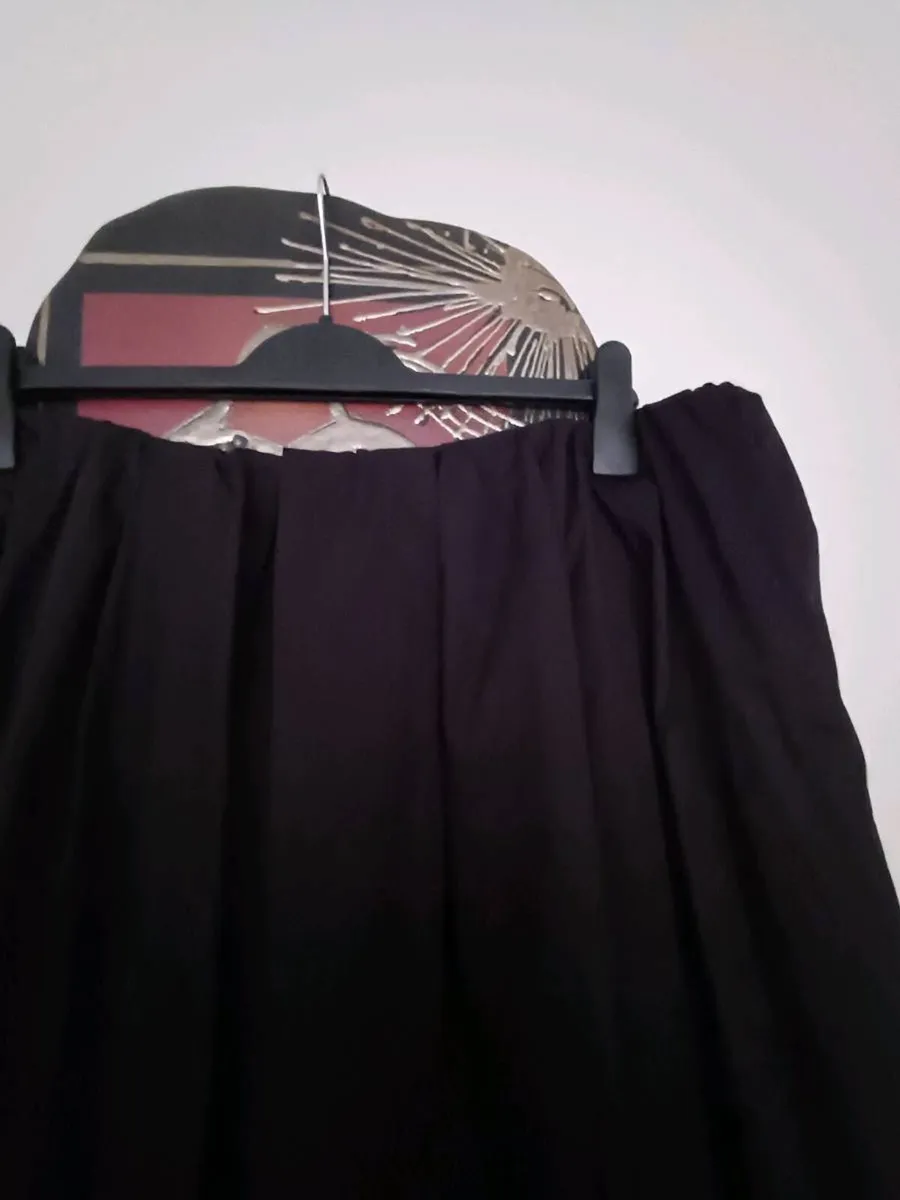 Black skirt - Image 1