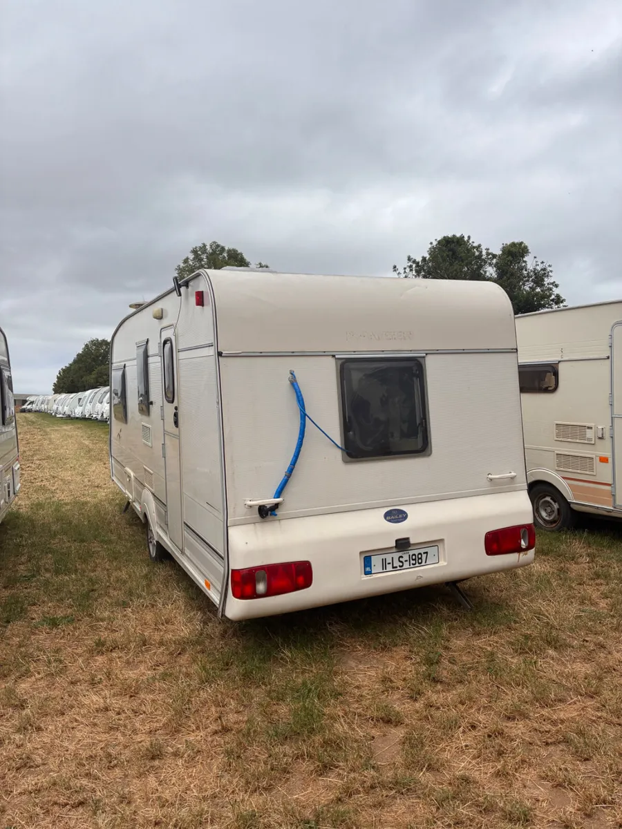4 berth Bailey caravan - Image 3