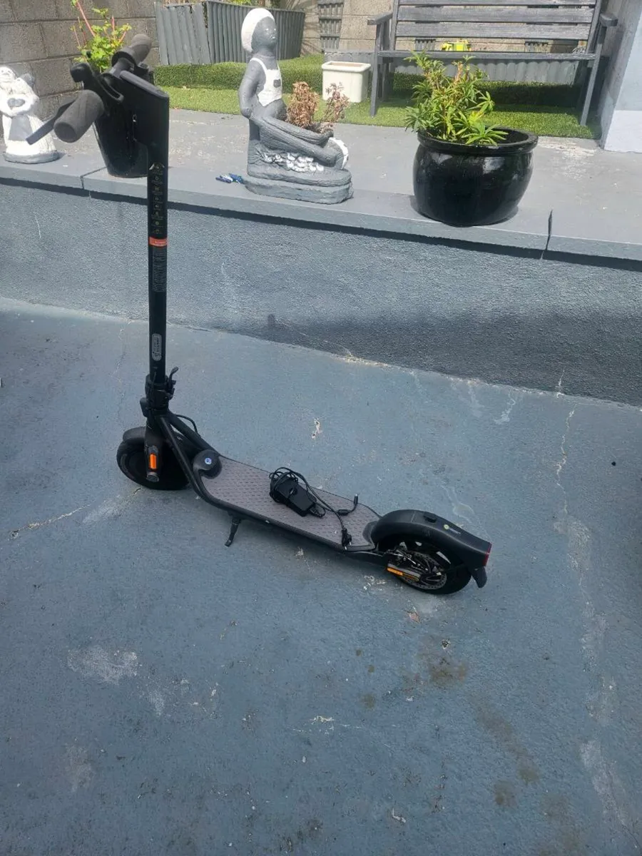 E scooter