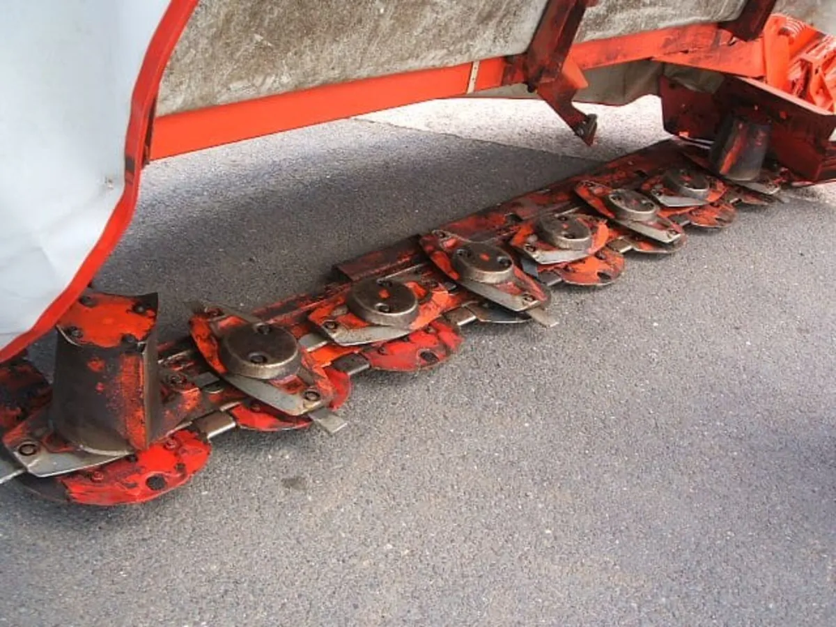 KUHN GMD310 MOWER - Image 2