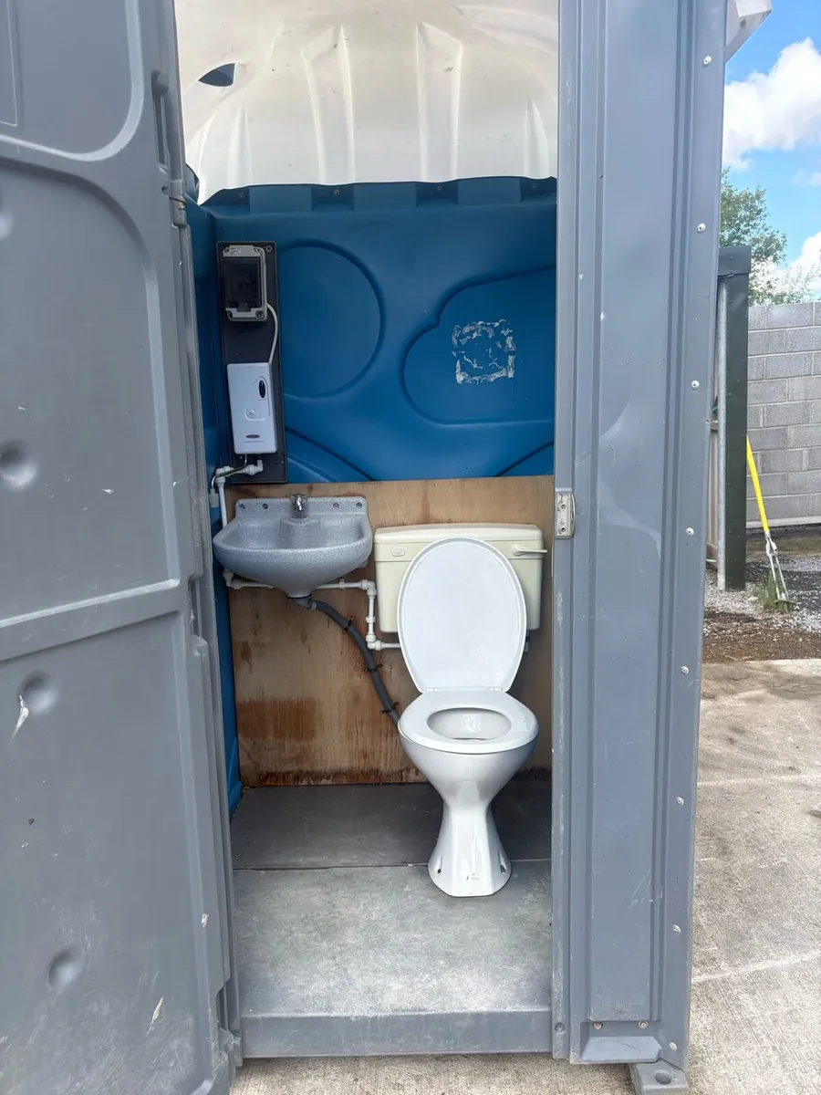 Mains portable toilet - Image 3