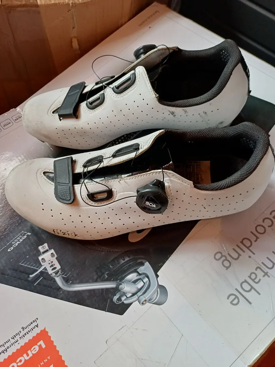 Cycling Shoes - Image 2