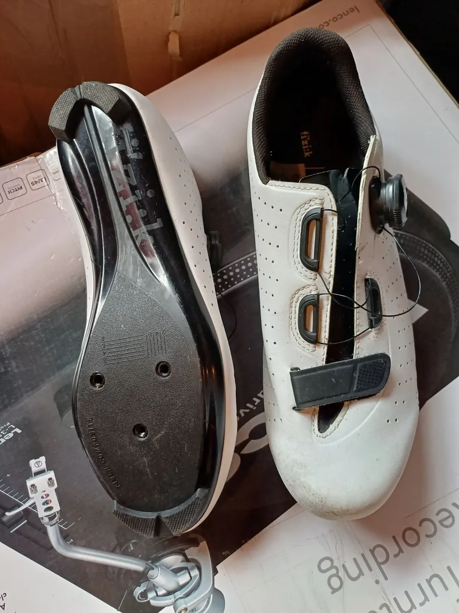 Cycling Shoes - Image 3