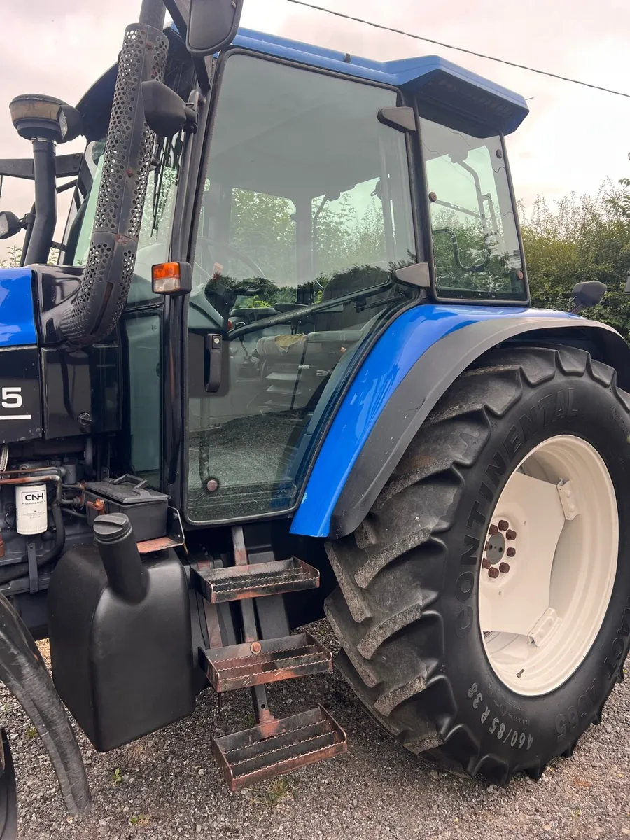 TS115 New Holland - Image 3