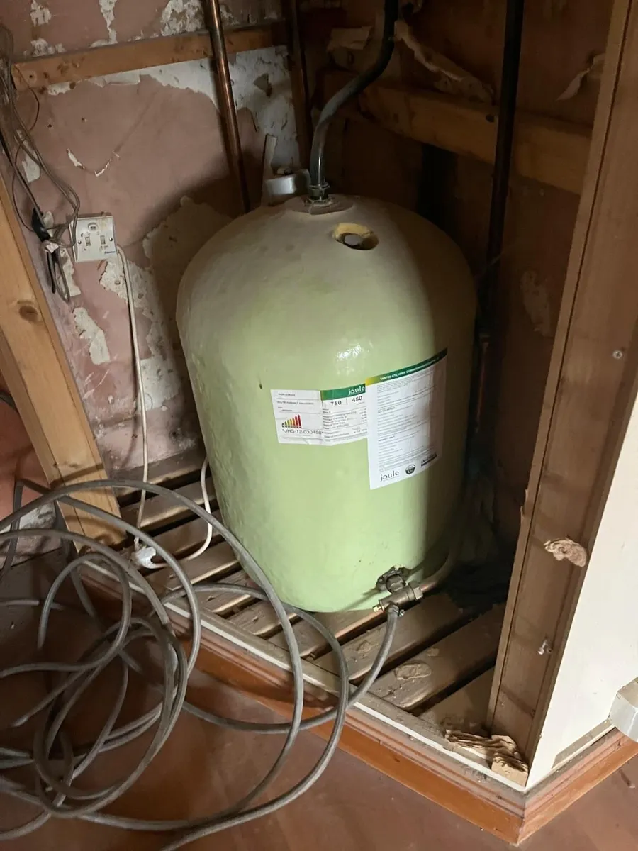 Joule 30x18 Indirect, Insulated water Cylinder - Image 1