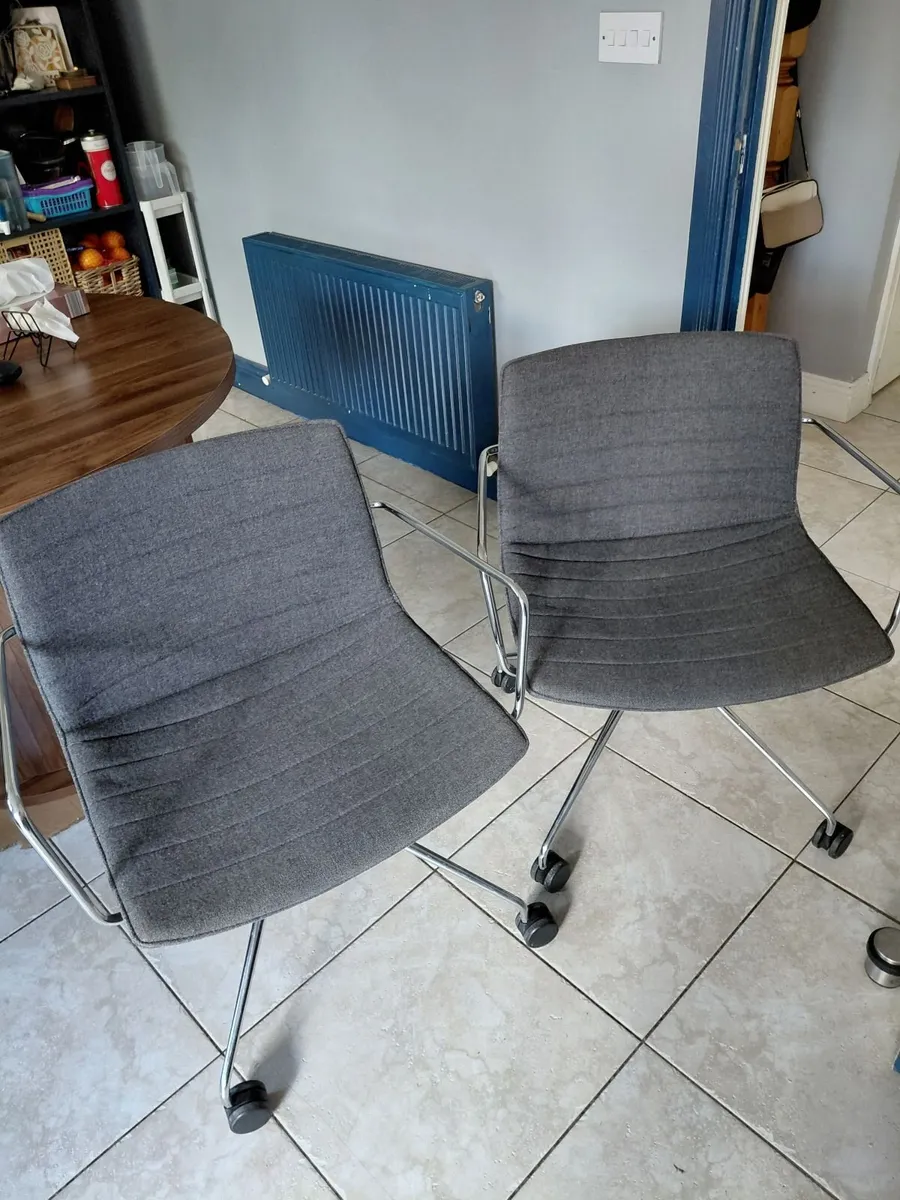 Office Chairs - Image 3