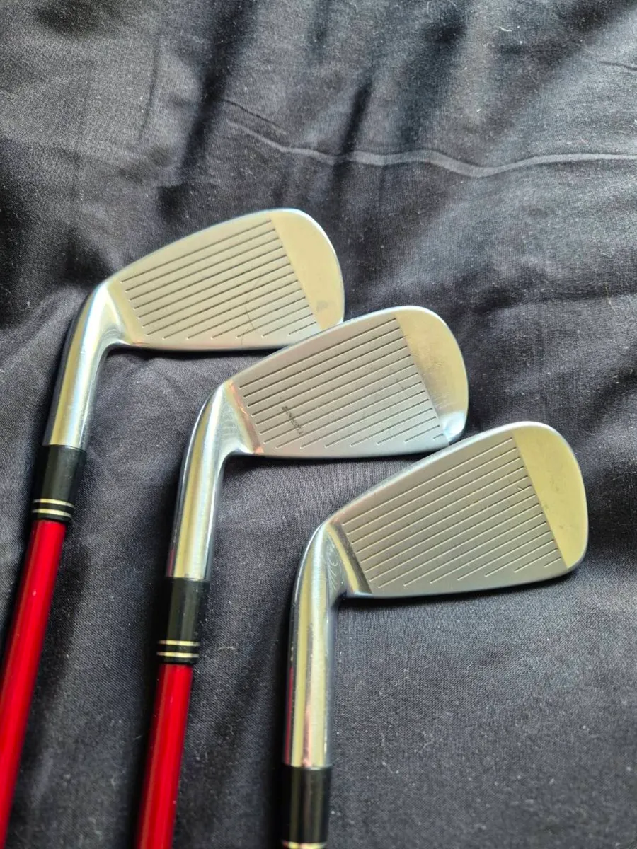 TaylorMade R9 Iron Set 5 to PW - Image 4