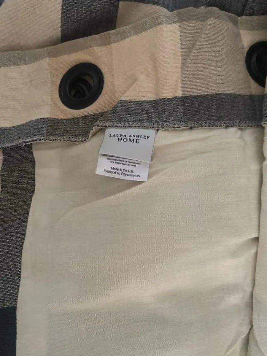 curtains - Image 3