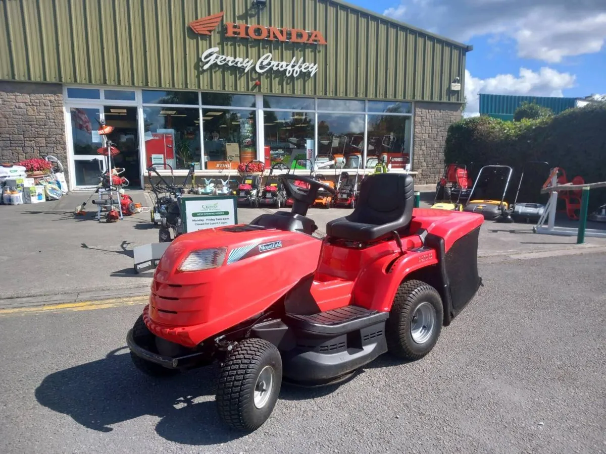 Mountfield 1430H Ride on Tractor Mower - Image 1