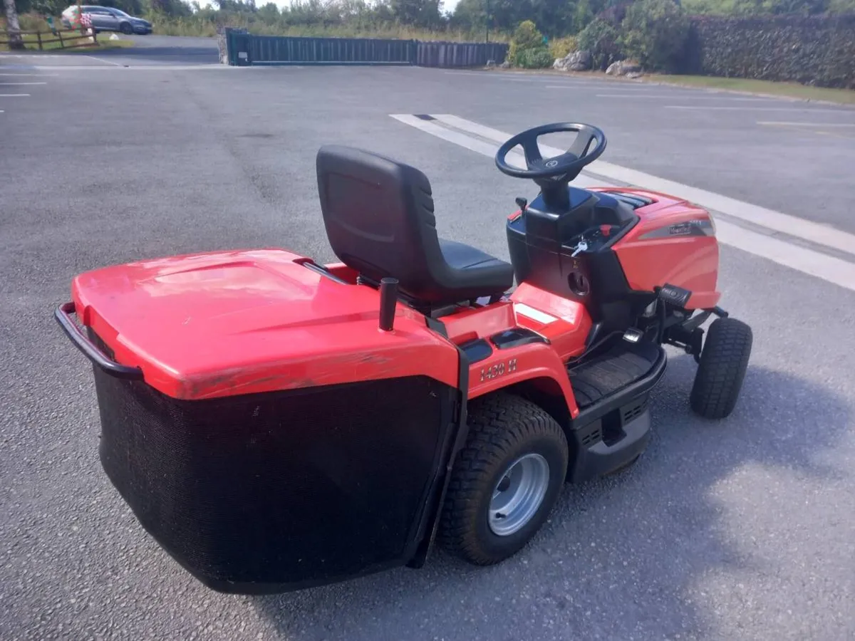 Mountfield 1430H Ride on Tractor Mower - Image 4