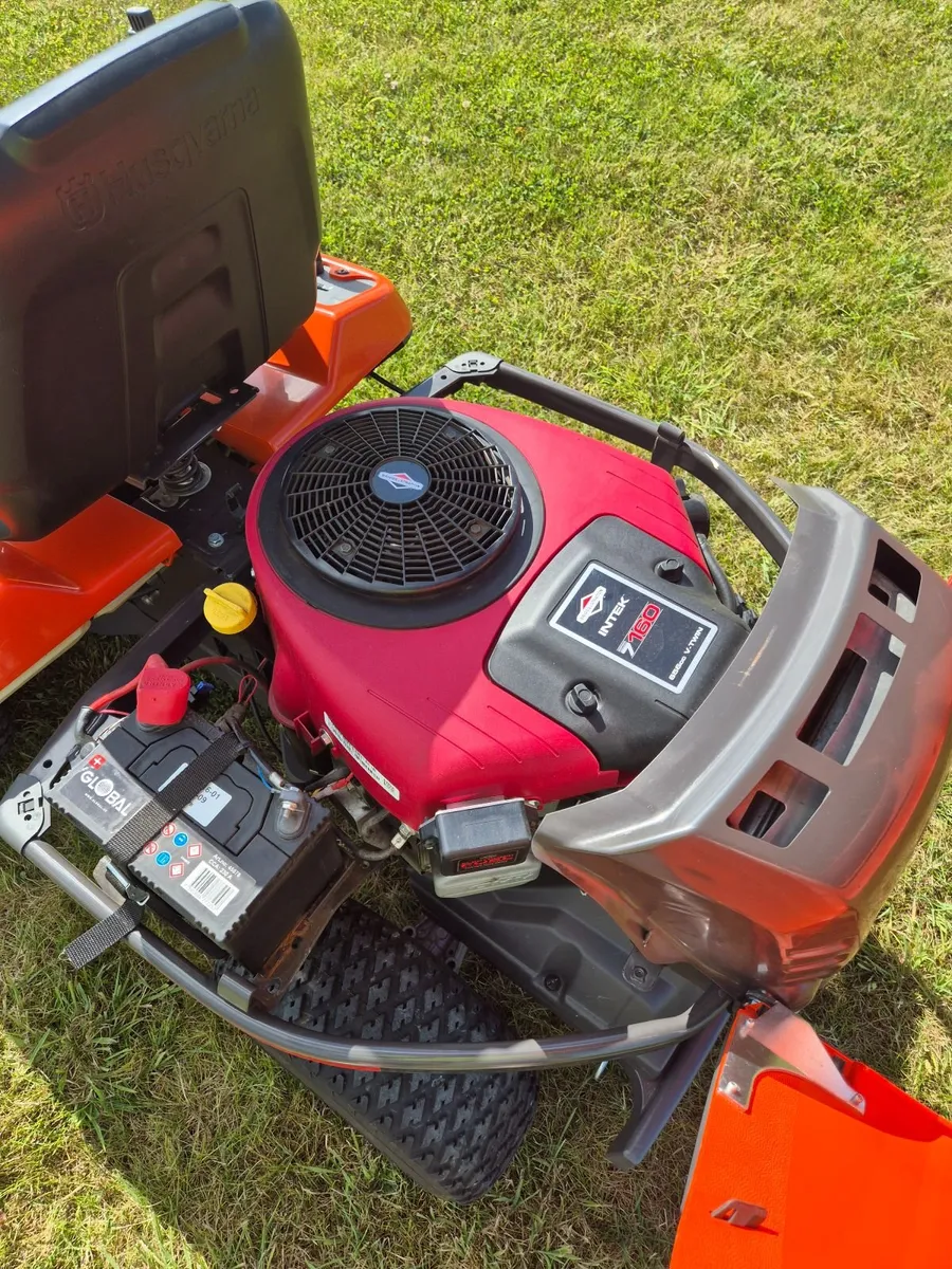 Husqvarna Rider R214TC - Image 3