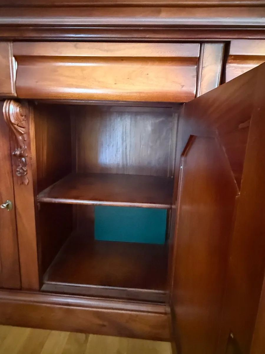 Beautiful mahogany 3 door chiffonier - Image 3