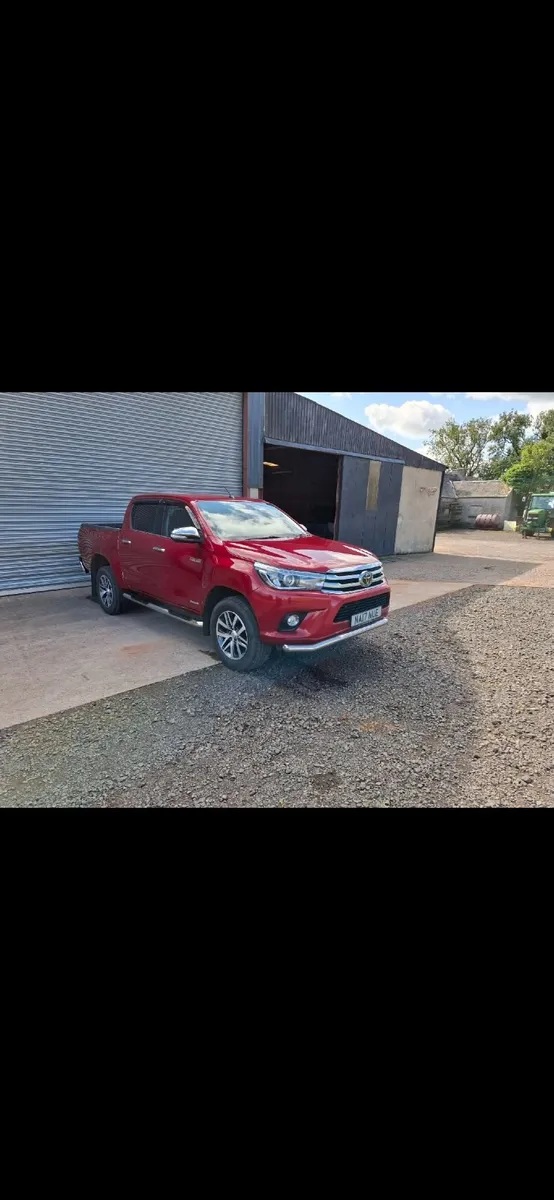 Toyota Hilux 2017 - Image 1