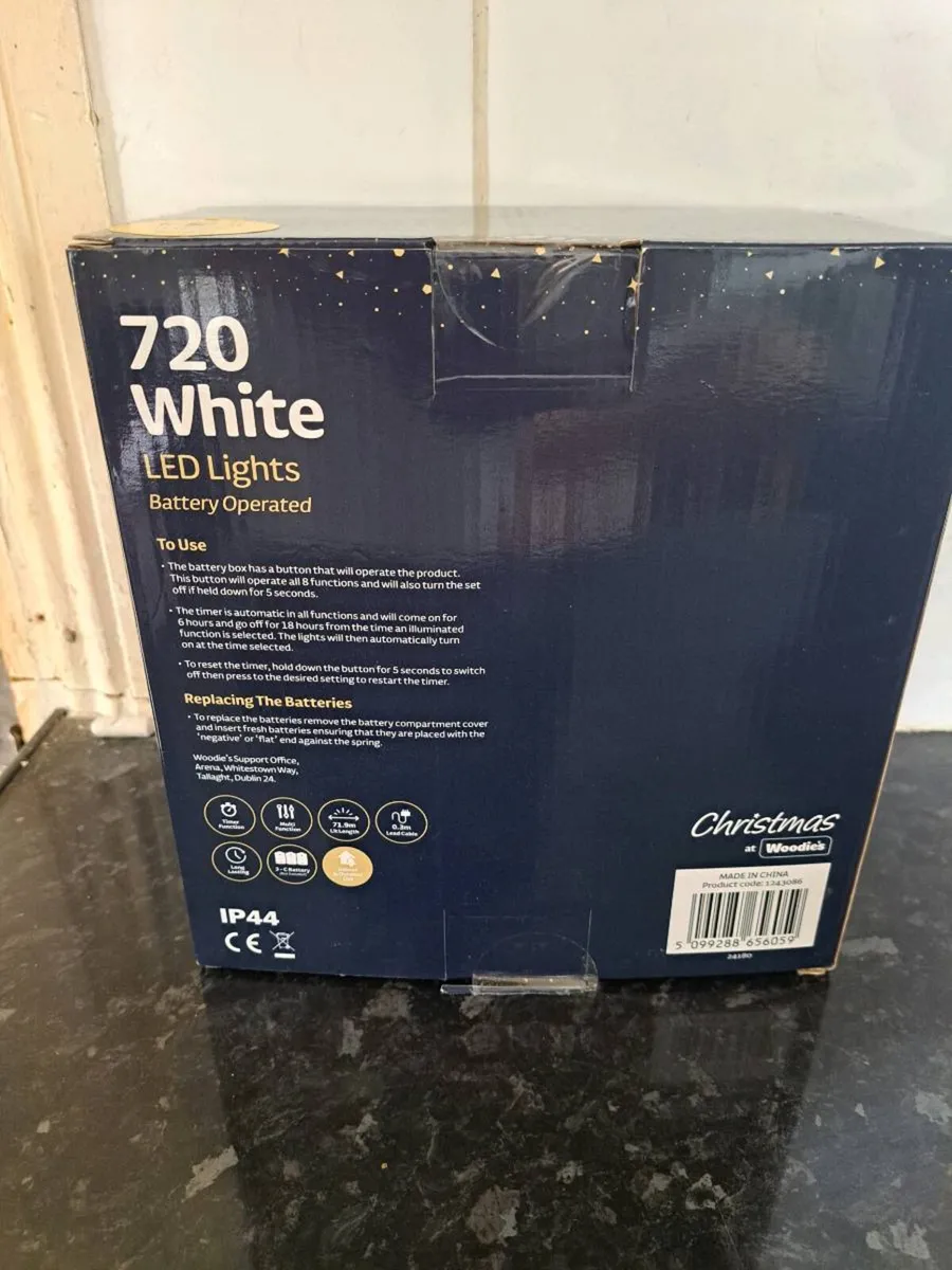 720 white LED battery operated lights - Image 2