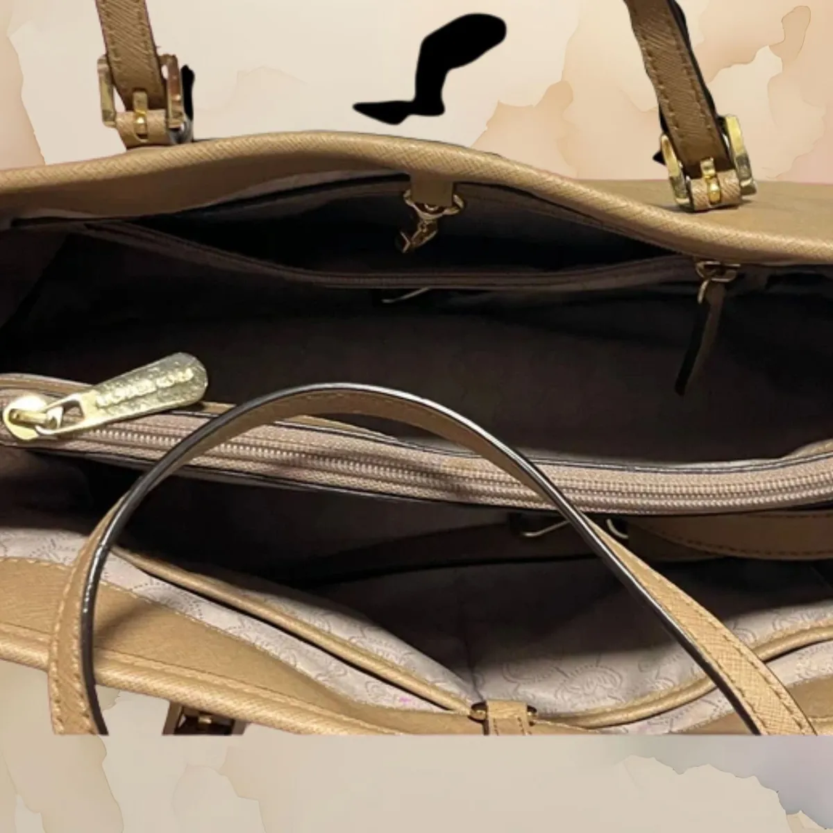 Michael Kors Tan Saffiano Leather Handbag - Image 2