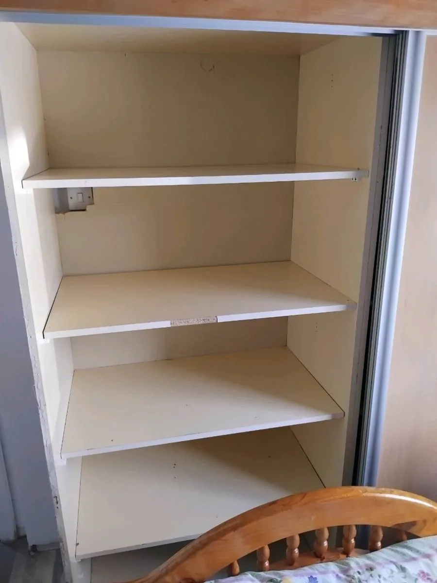 Wardrobe with sliding doors - Image 3