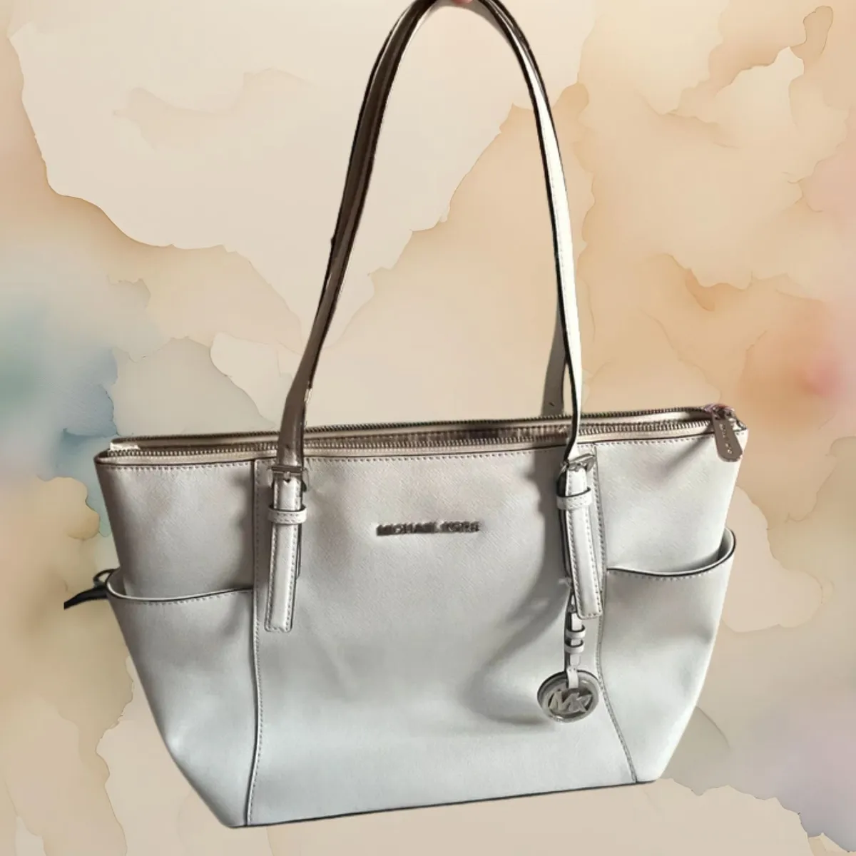 Michael Kors White Saffiano Leather Handbag - Image 1