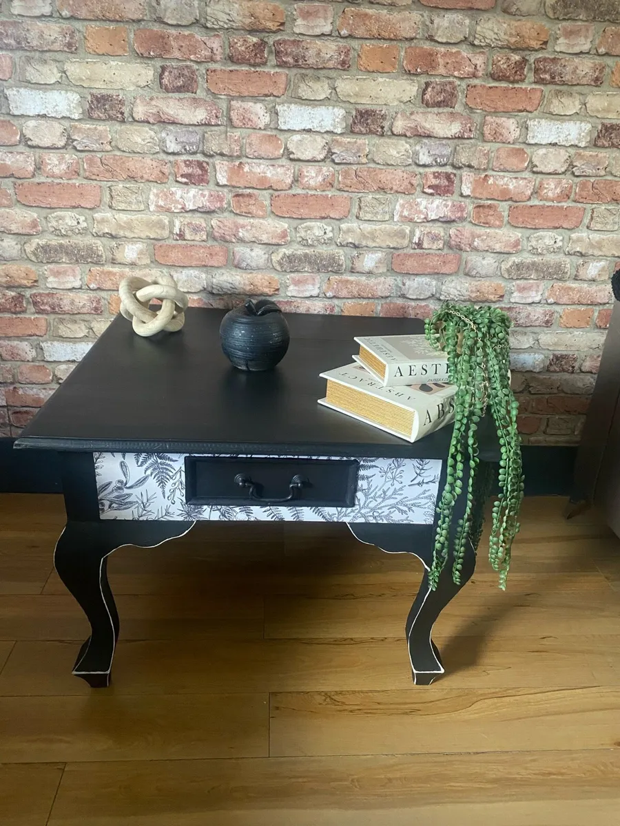 Side table/coffee table - Image 1