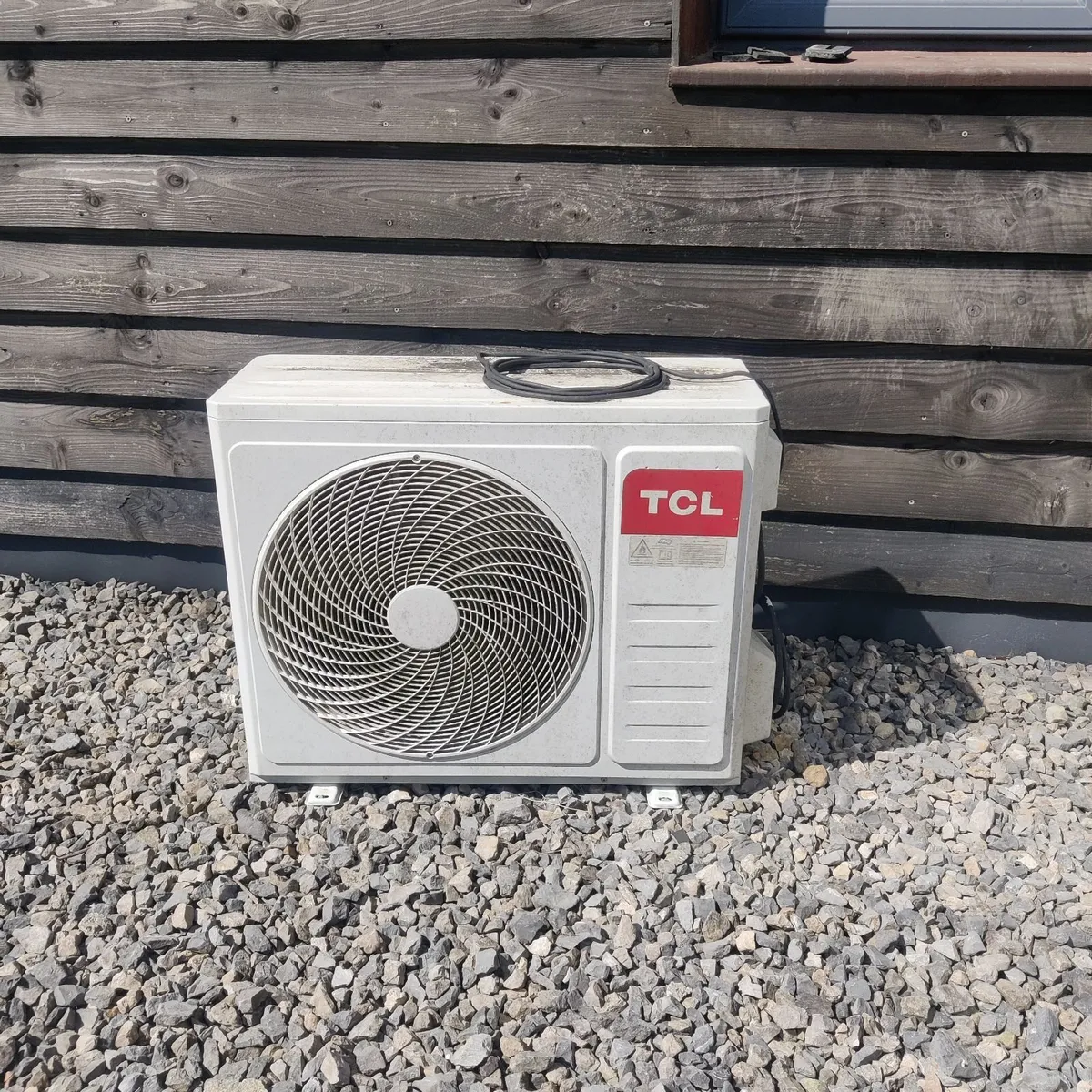 air conditioner - Image 1