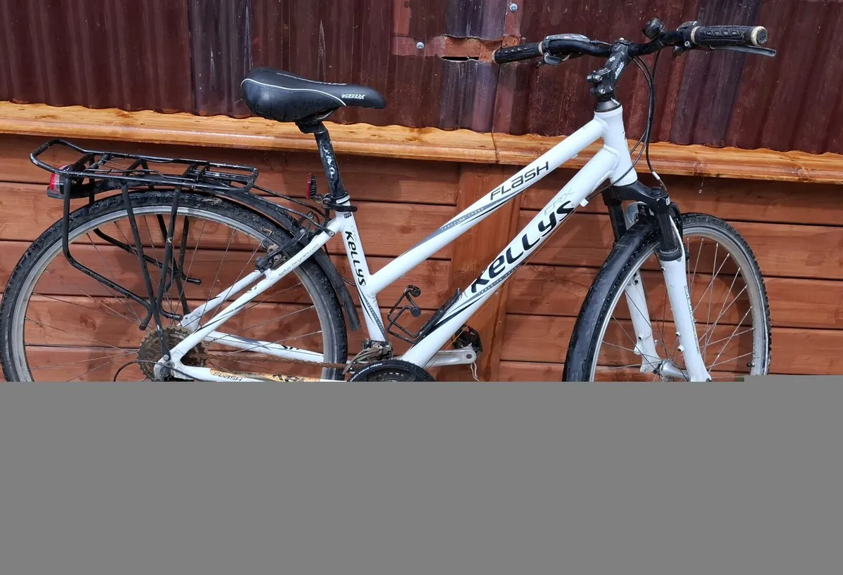 Kelly's Flash Hybrid Bike - Image 4