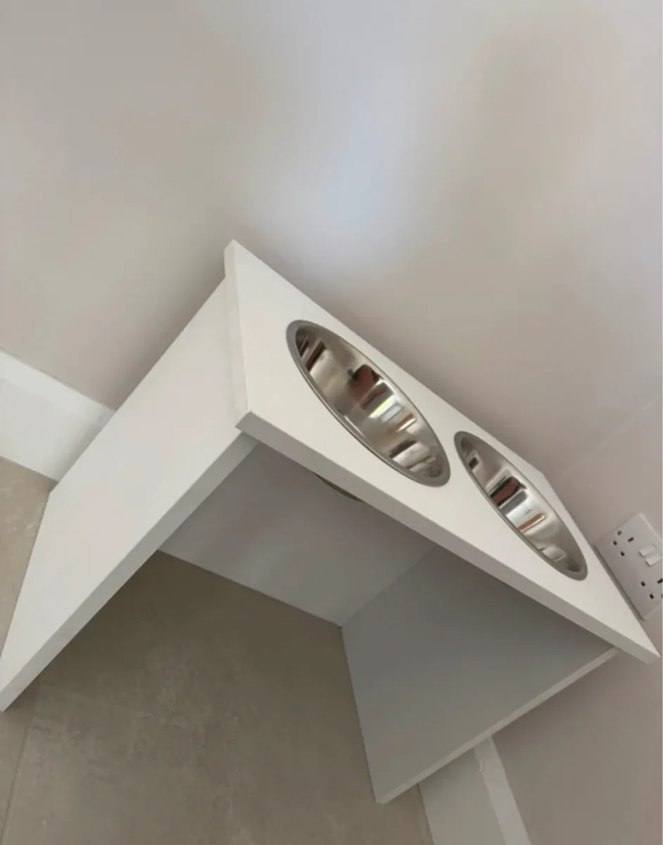 Dog food stand - Image 2