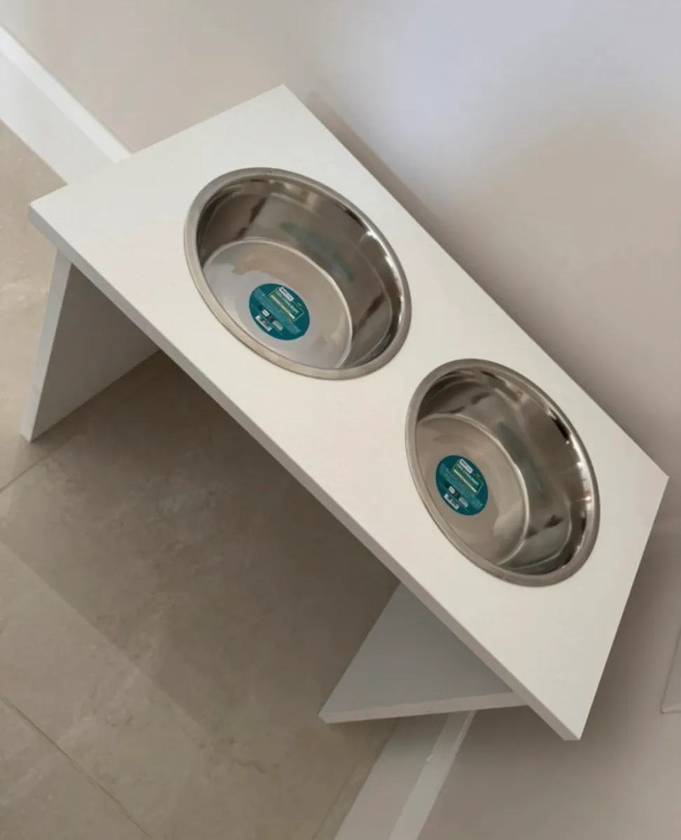 Dog food stand - Image 4