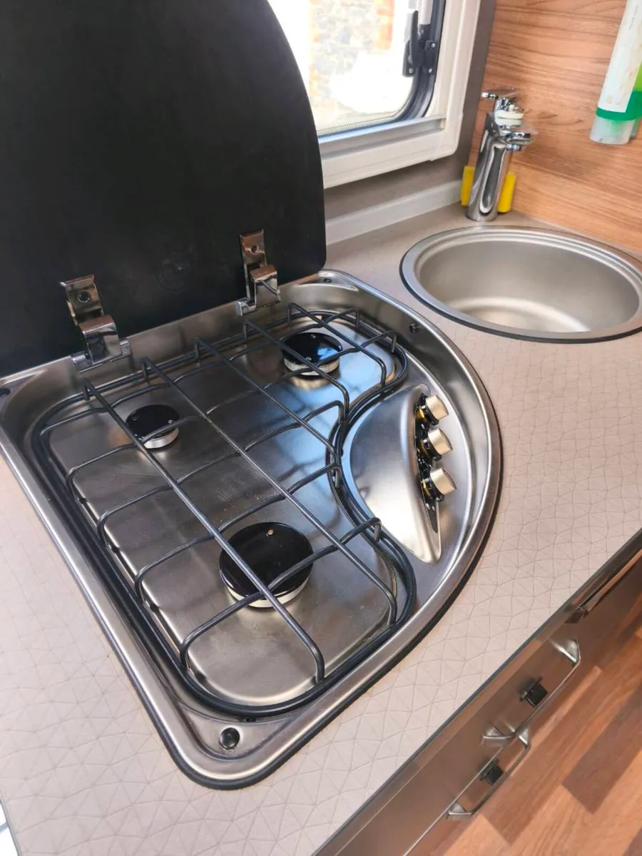 Campervan - Image 4